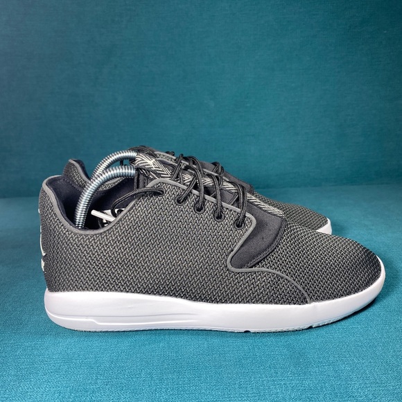 Size 8.5 - Men’s Nike Jordan Eclipse black shoes - Picture 3 of 9